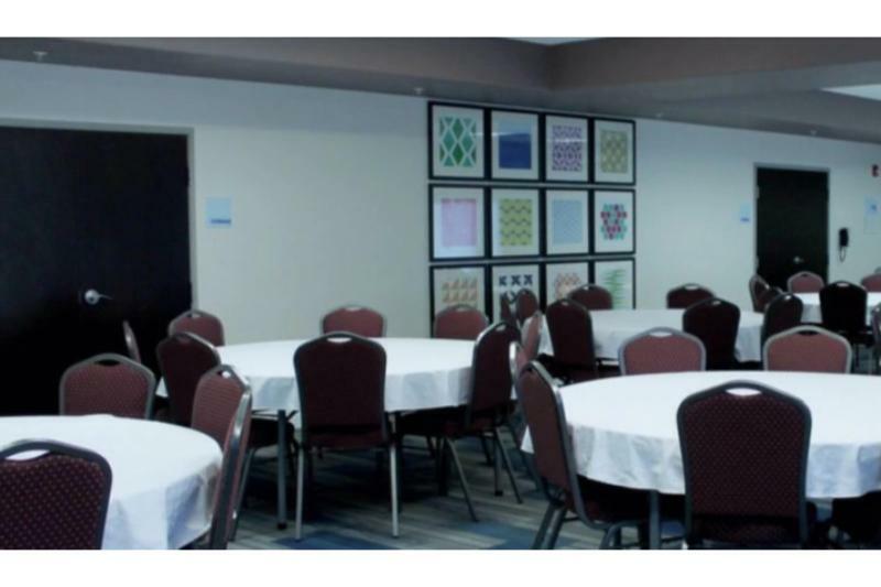 Holiday Inn Express Hotel & Suites Glasgow By Ihg Ngoại thất bức ảnh
