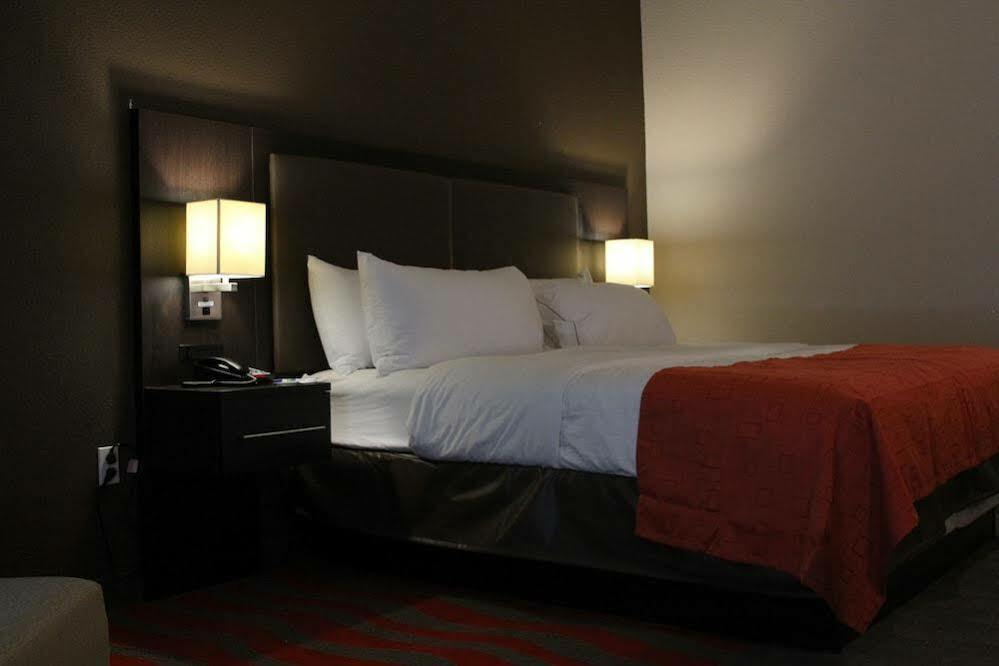 Holiday Inn Express Hotel & Suites Glasgow By Ihg Ngoại thất bức ảnh