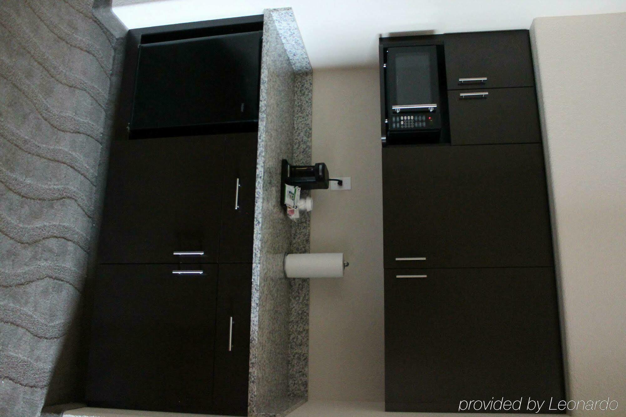 Holiday Inn Express Hotel & Suites Glasgow By Ihg Ngoại thất bức ảnh
